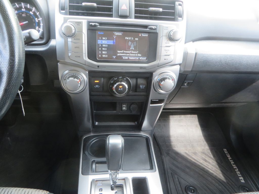 2015 Toyota 4Runner Image 18