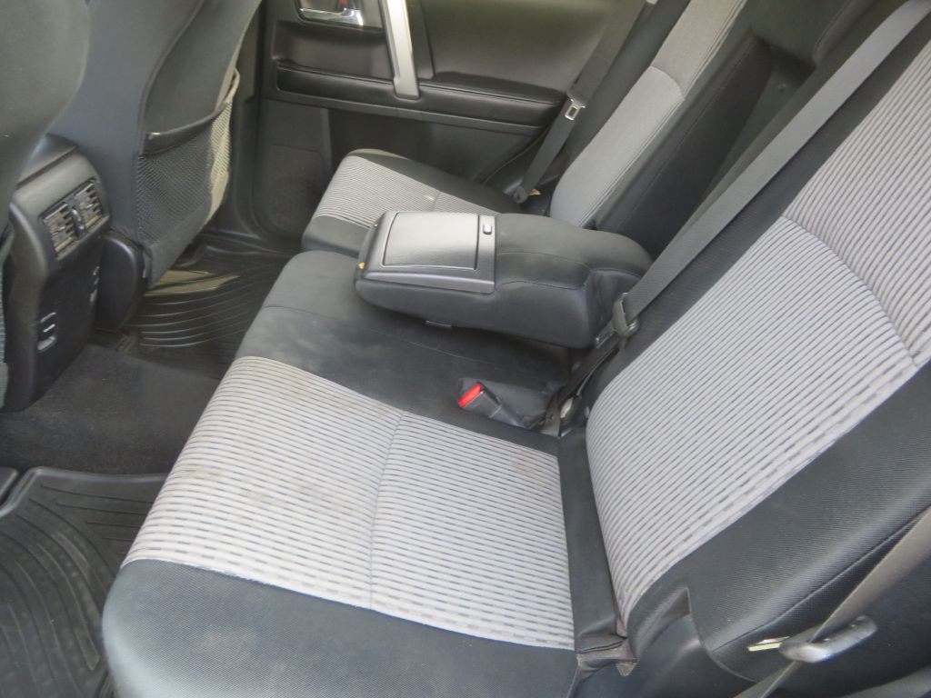 2015 Toyota 4Runner Image 26