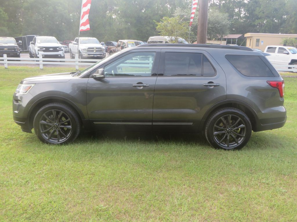 2018 Ford Explorer Image 1