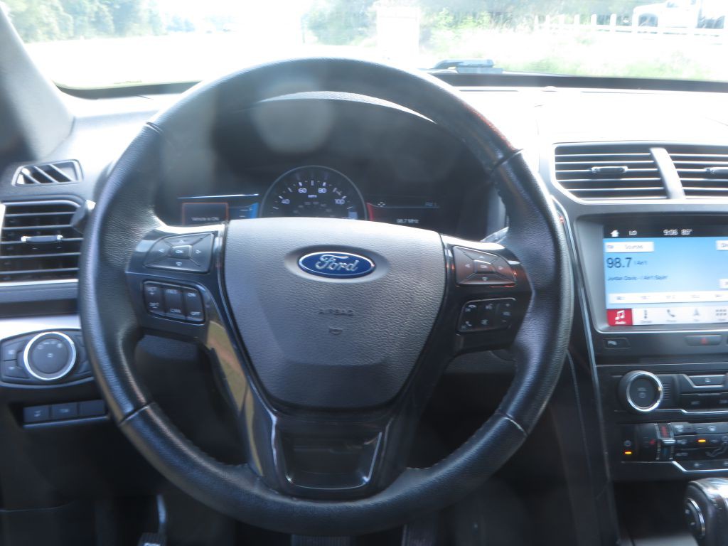 2018 Ford Explorer Image 10
