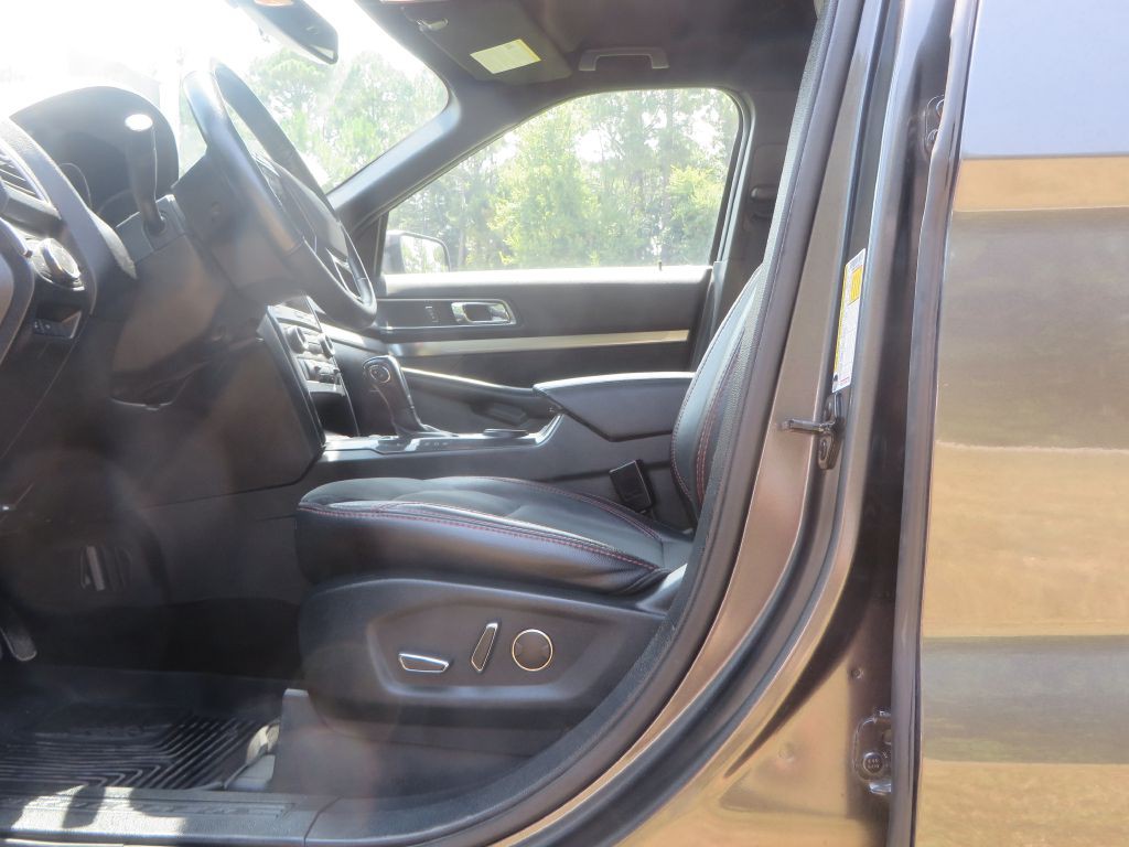 2018 Ford Explorer Image 25