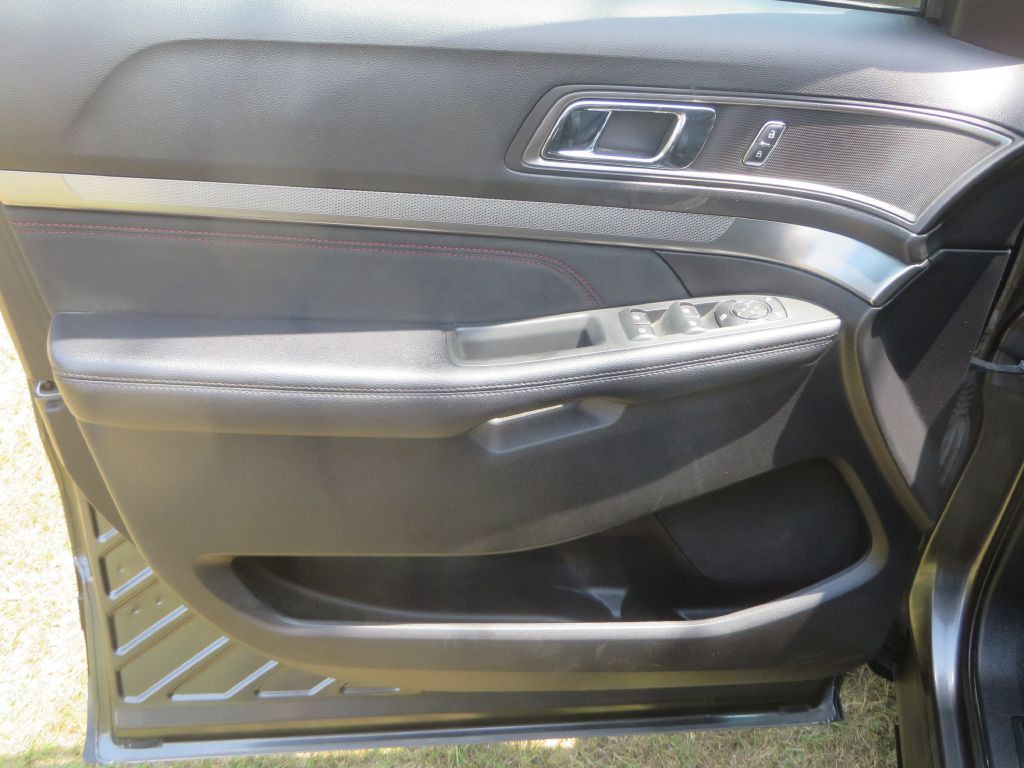 2018 Ford Explorer Image 26