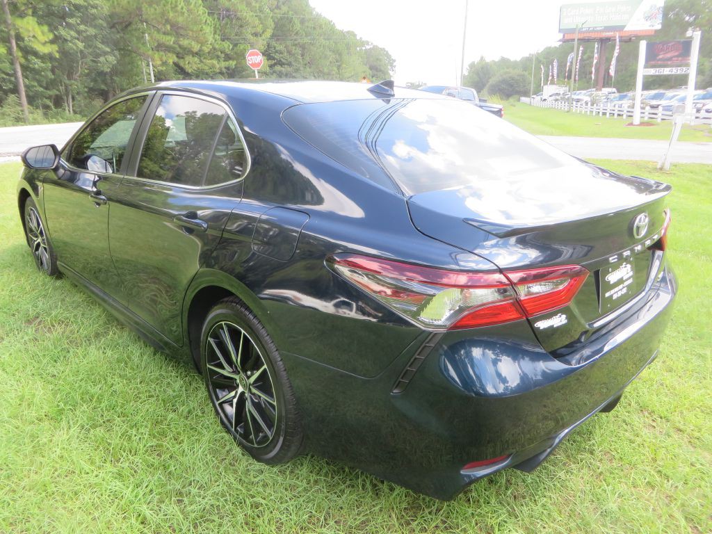 2021 Toyota Camry Image 8