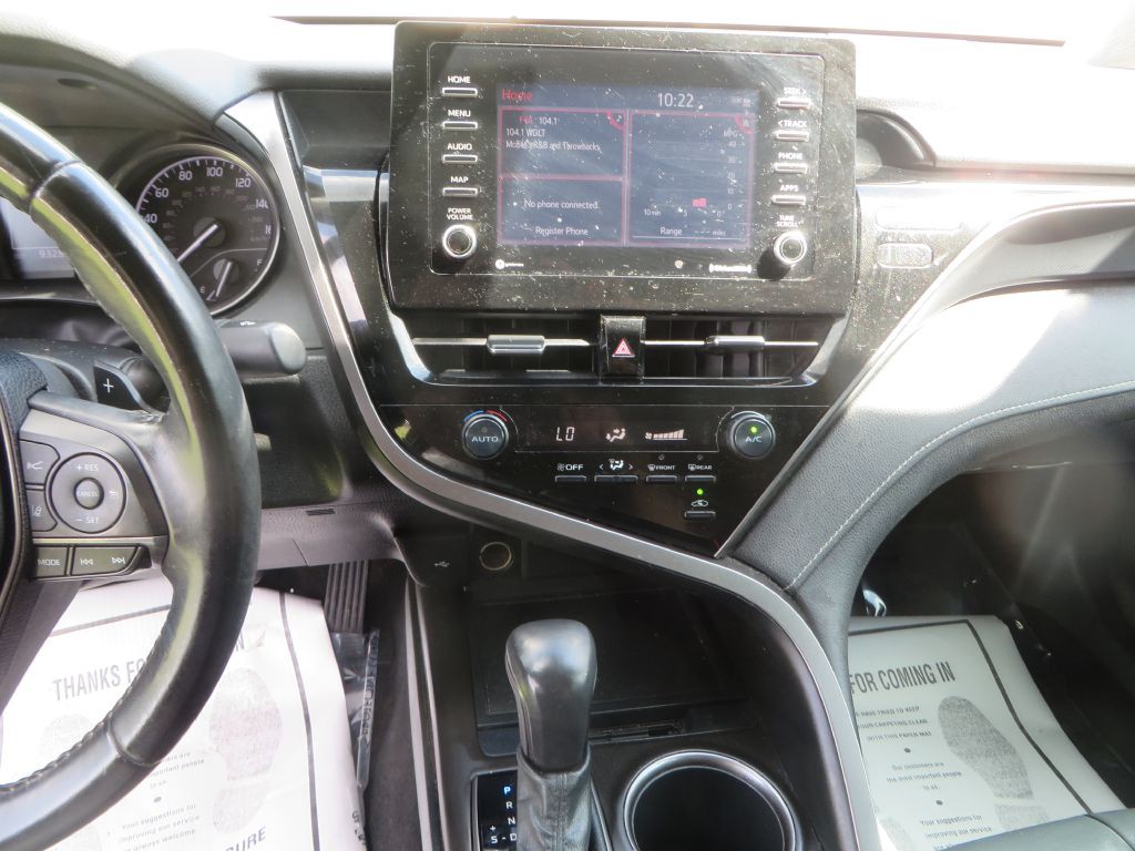 2021 Toyota Camry Image 18