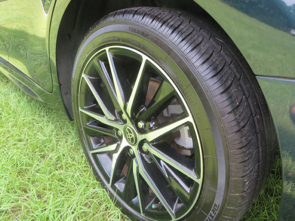 2021 Toyota Camry Image 21
