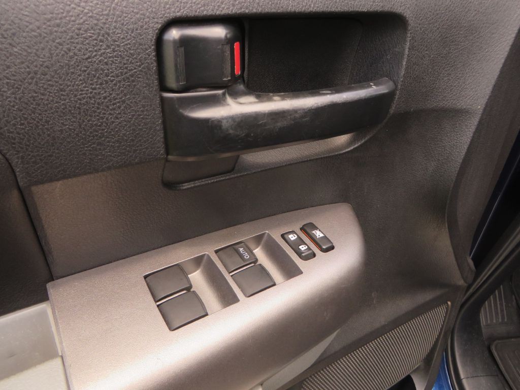 2012 Toyota Tundra Image 11