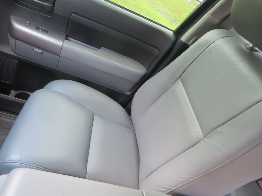 2012 Toyota Tundra Image 18