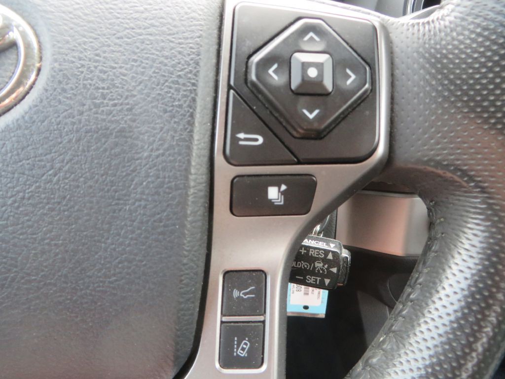 2018 Toyota Tacoma Image 20