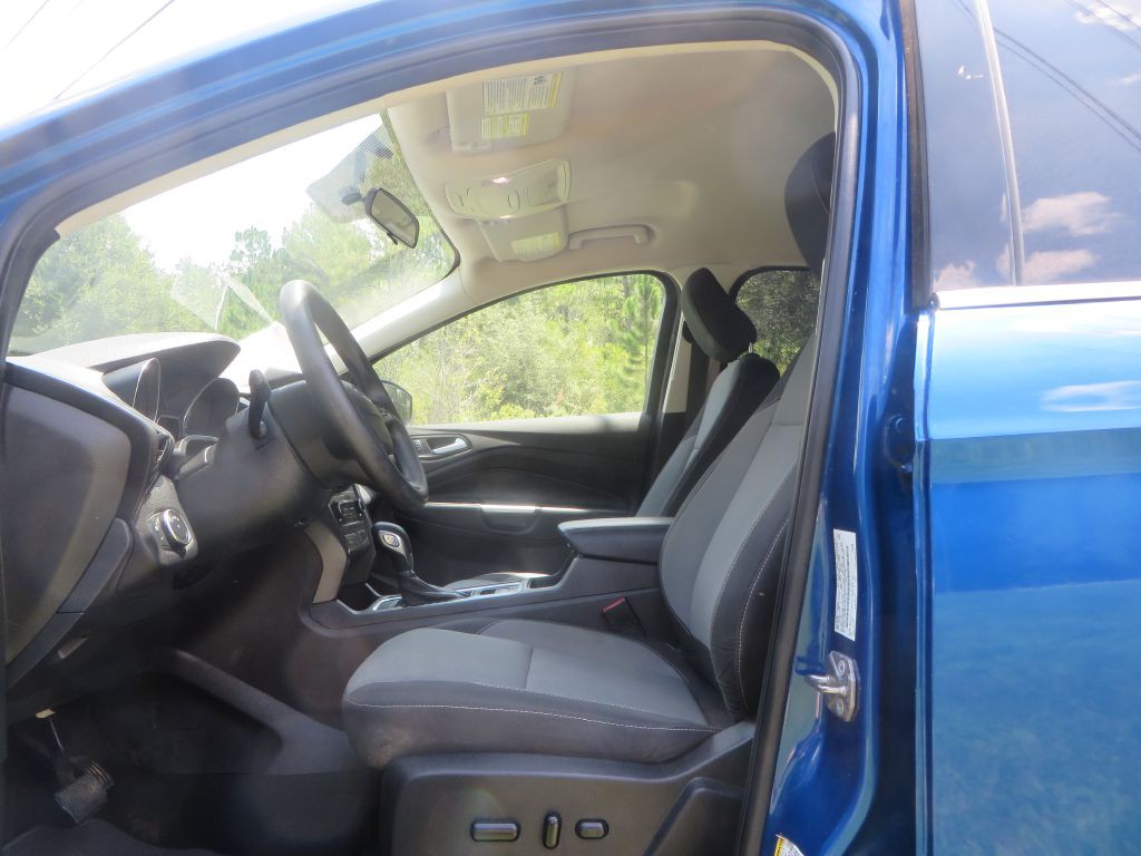 2019 Ford Escape Image 10