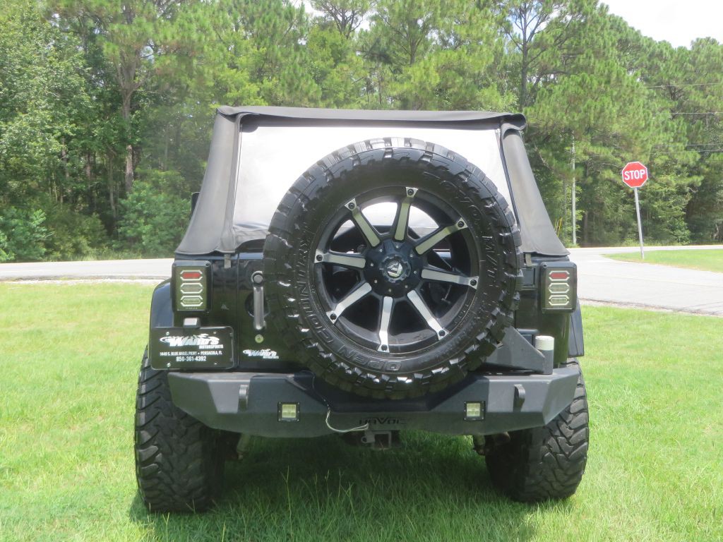2013 Jeep Wrangler Image 7