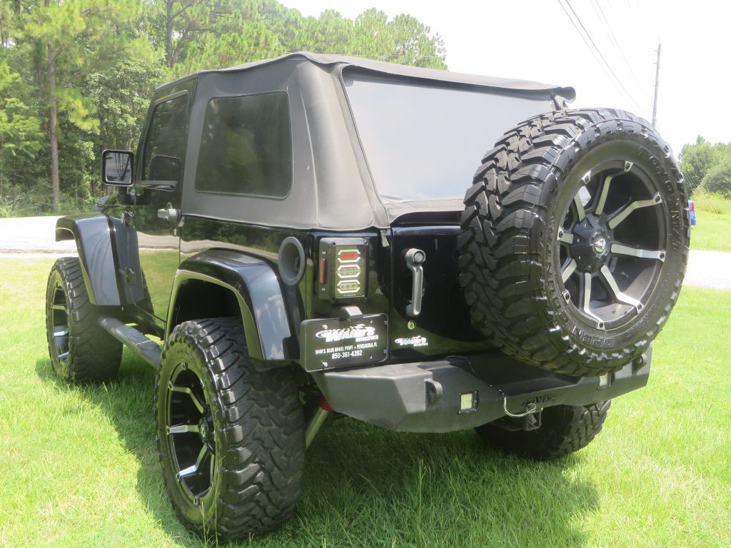 2013 Jeep Wrangler Image 8