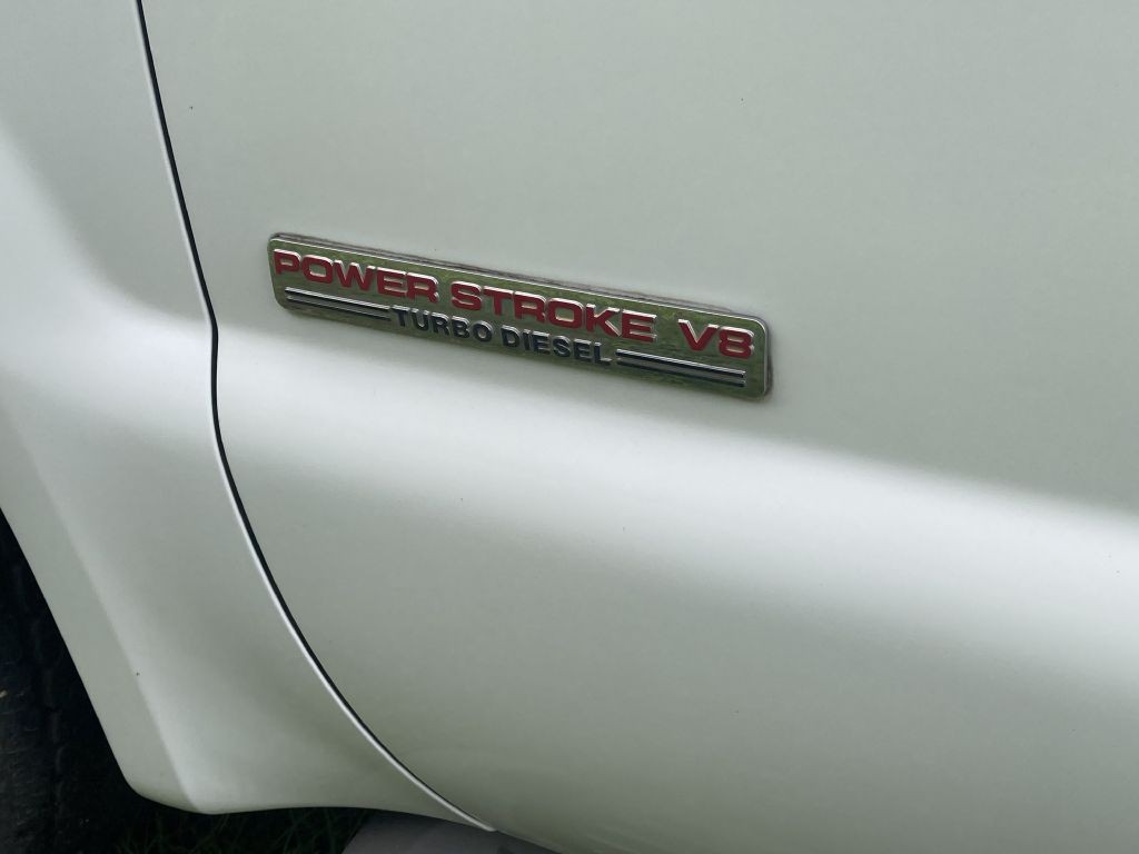 2004 Ford F-350 Image 9