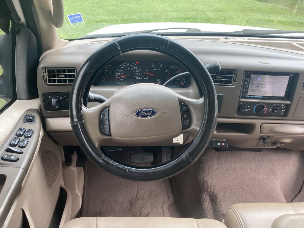 2004 Ford F-350 Image 17