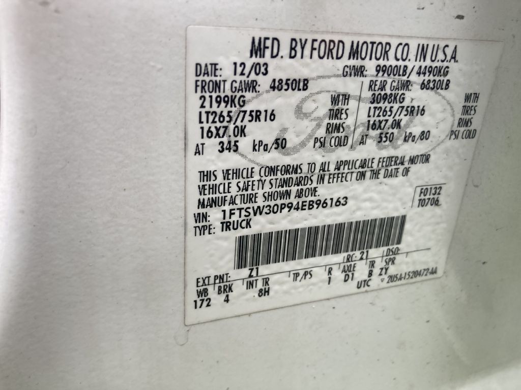 2004 Ford F-350 Image 27