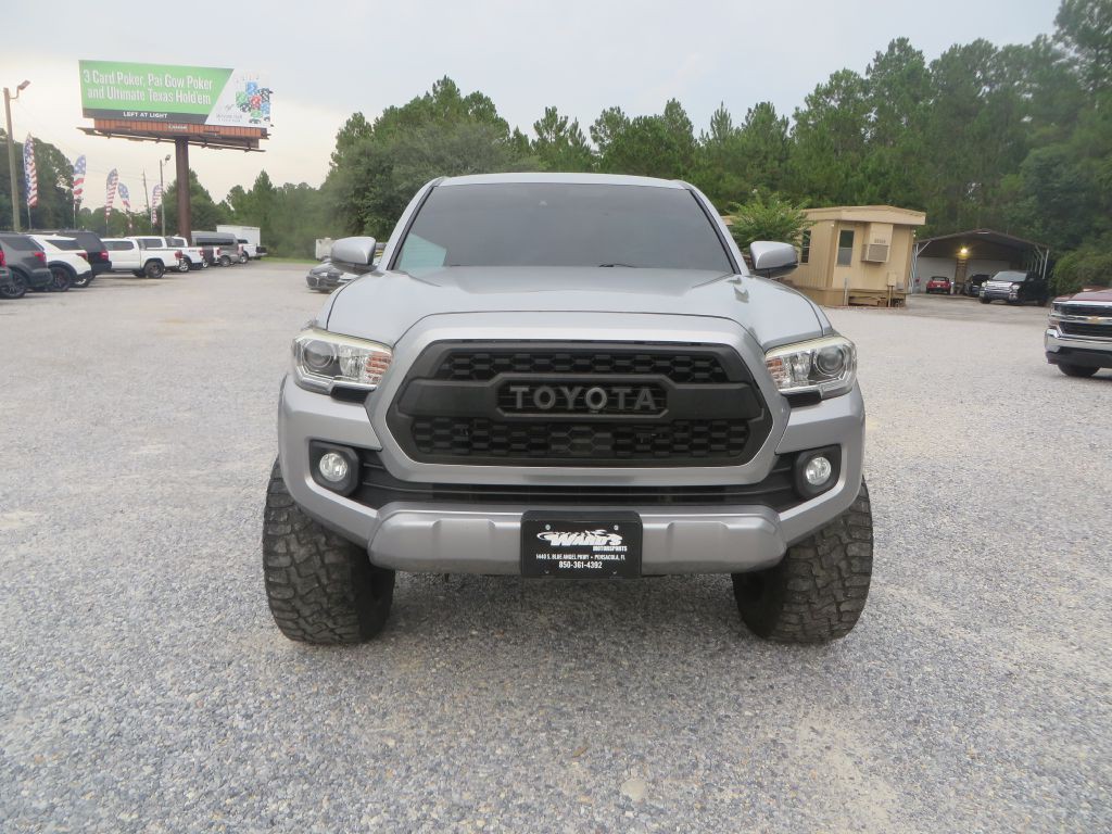 2020 Toyota Tacoma Image 3