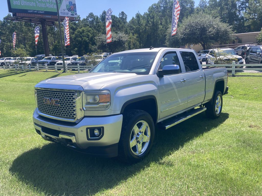2015 GMC Sierra Image 2