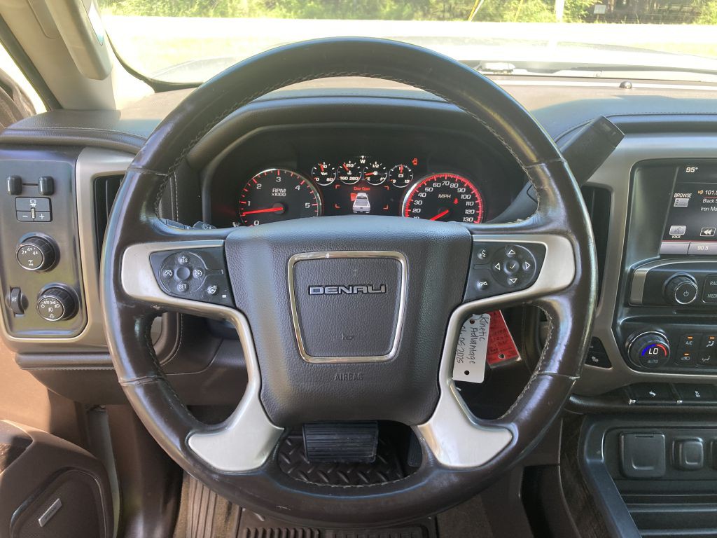2015 GMC Sierra Image 17