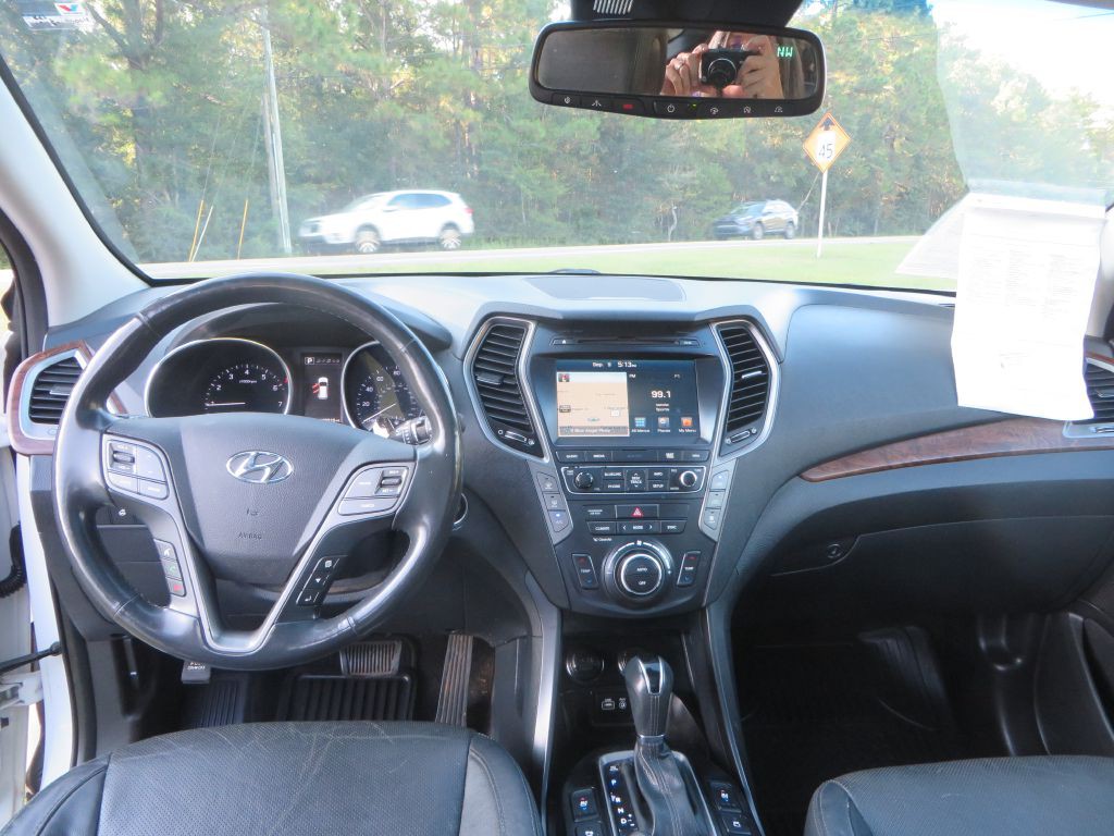 2018 Hyundai Santa Fe Image 11