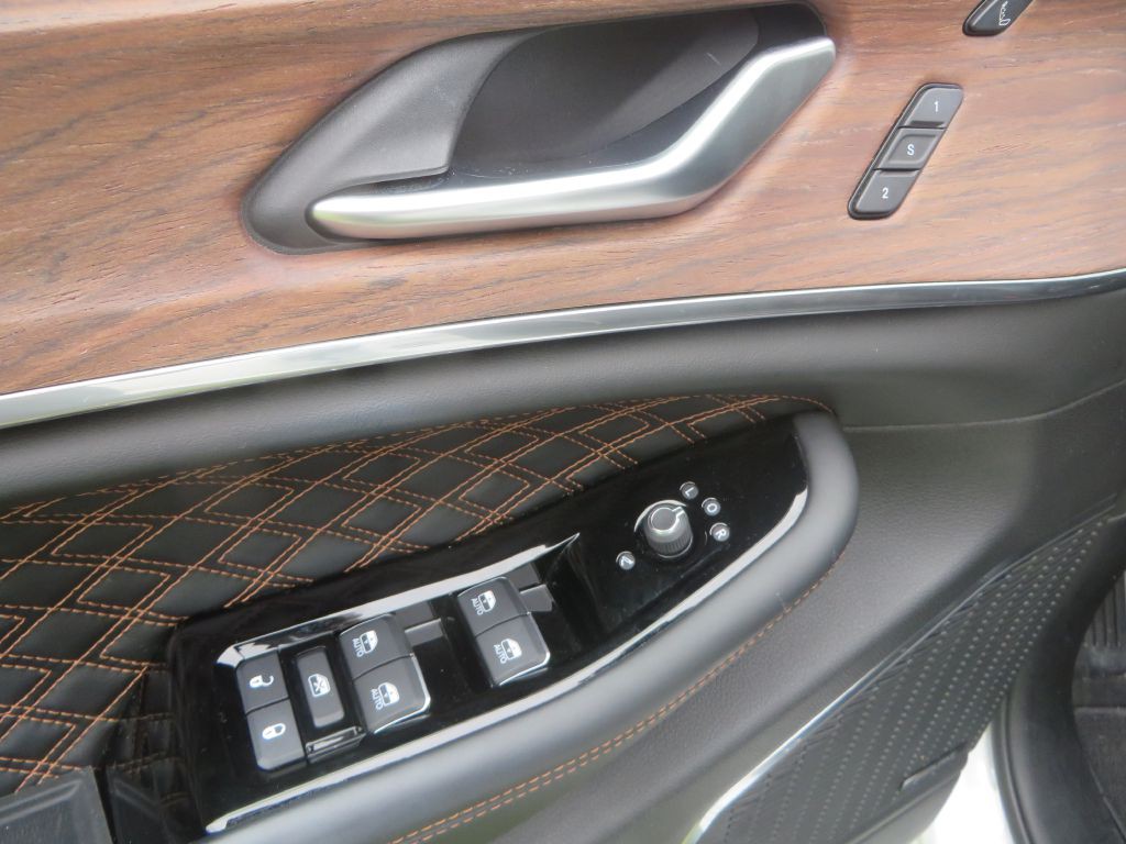 2023 Jeep Grand Cherokee Image 13