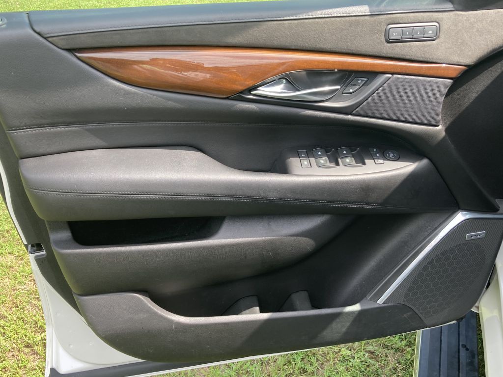 2019 Cadillac Escalade Image 11