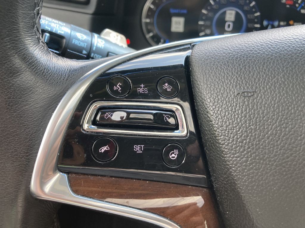 2019 Cadillac Escalade Image 17