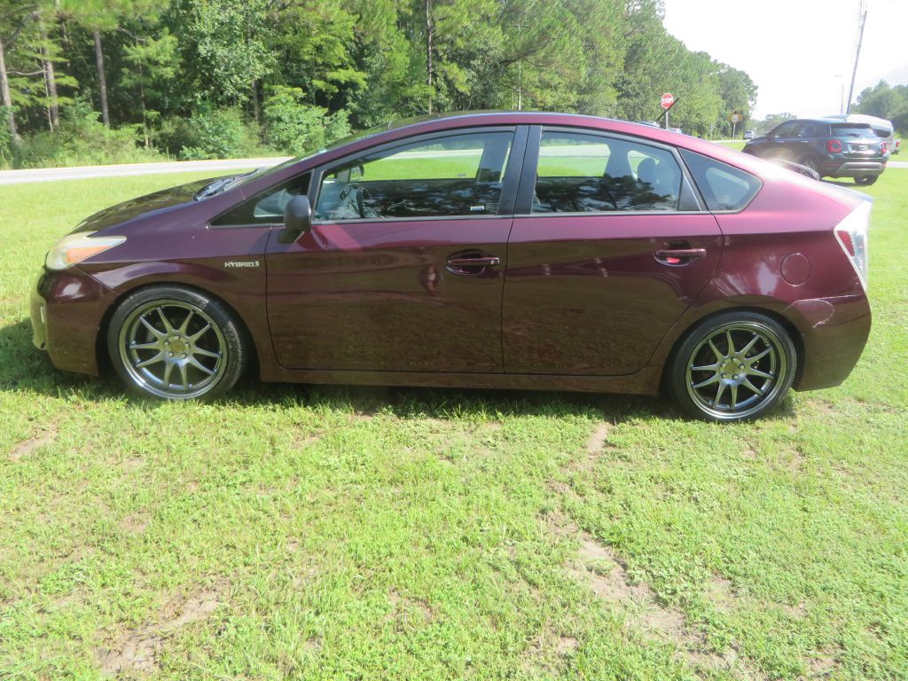 2013 Toyota Prius Image 1