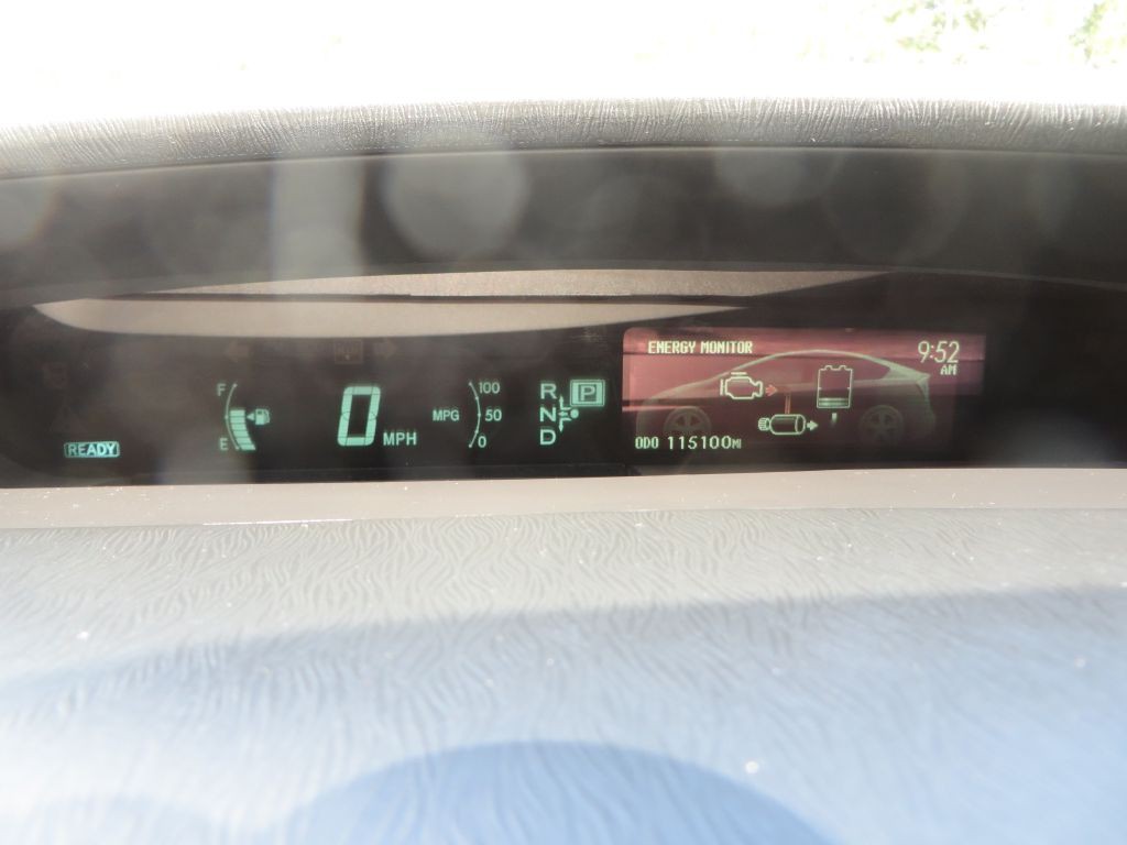 2013 Toyota Prius Image 12