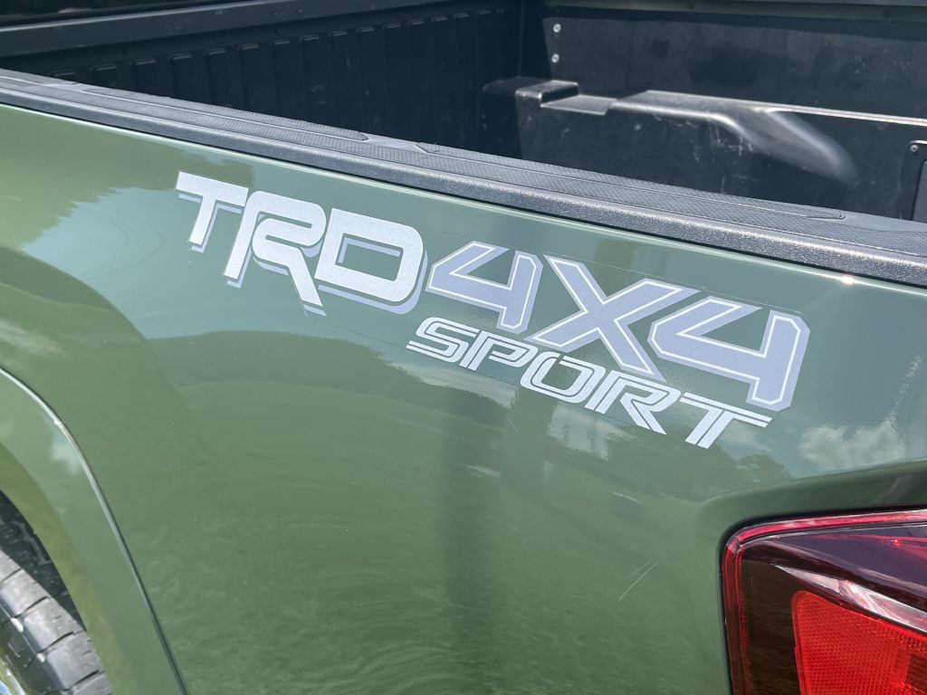 2021 Toyota Tacoma Image 10