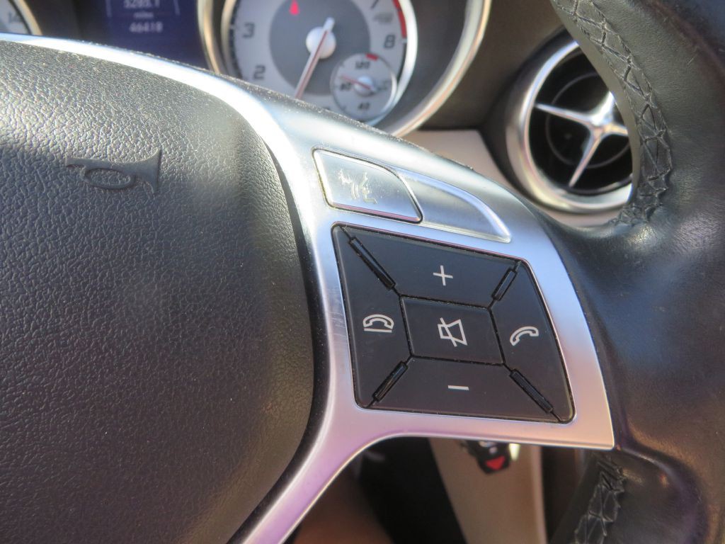 2015 Mercedes-Benz SLK-Class Image 15