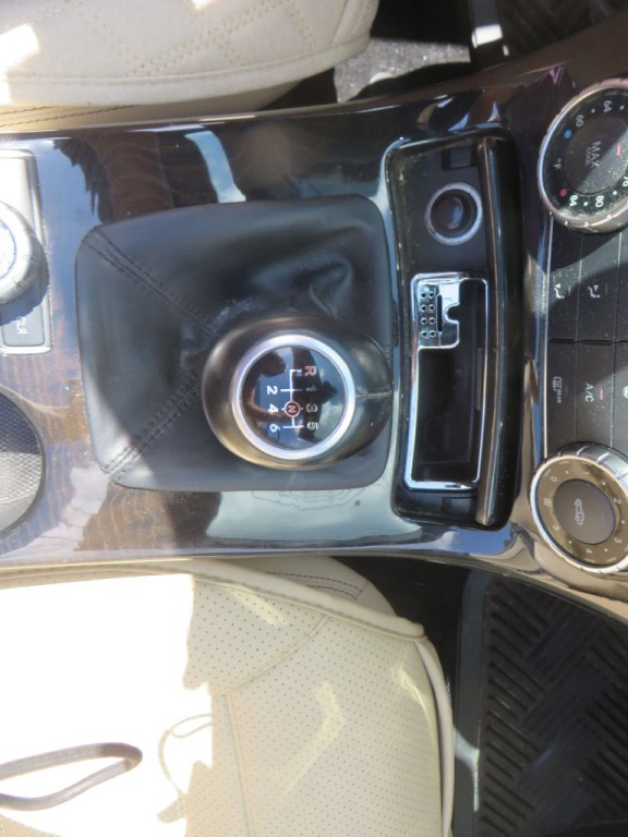 2015 Mercedes-Benz SLK-Class Image 16