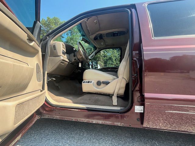 2001 Ford Excursion Image 11
