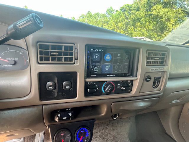 2001 Ford Excursion Image 20