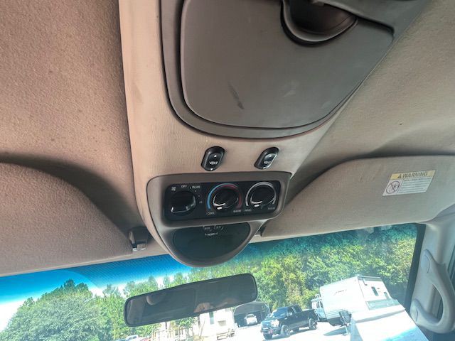 2001 Ford Excursion Image 21