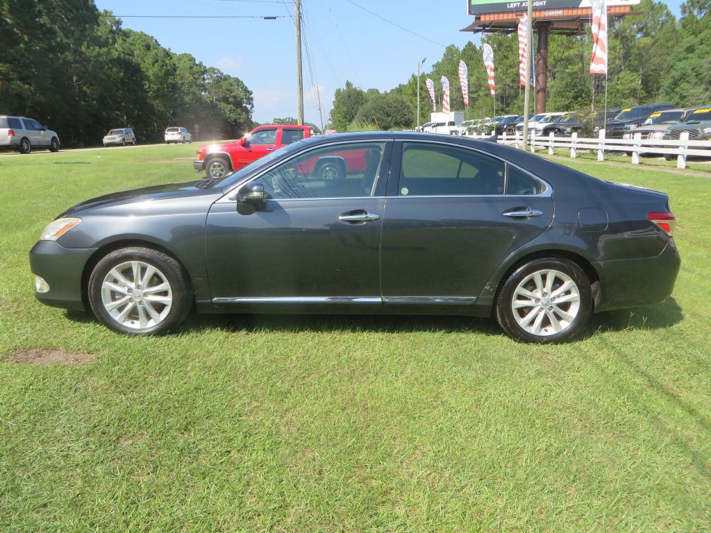 2011 Lexus ES Image 1