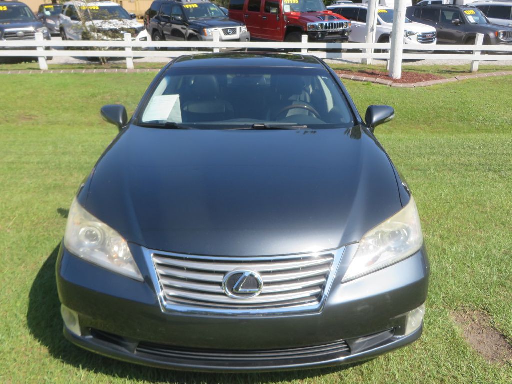 2011 Lexus ES Image 3