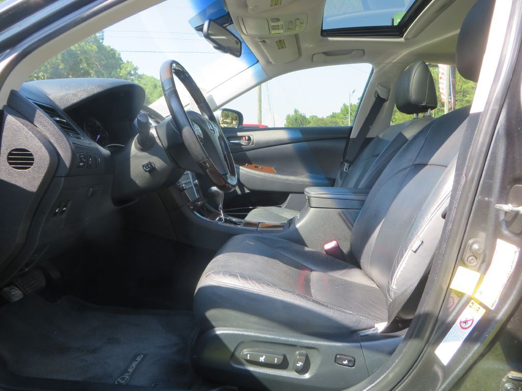 2011 Lexus ES Image 9