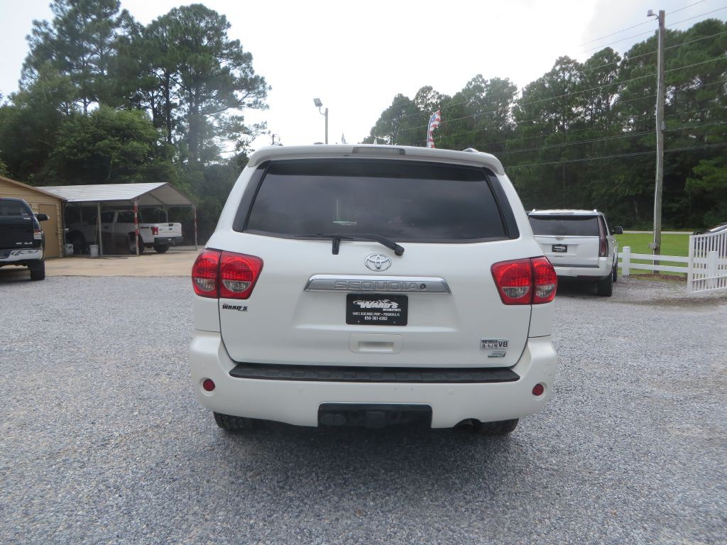 2015 Toyota Sequoia Image 7