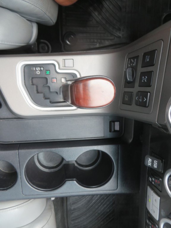 2015 Toyota Sequoia Image 26