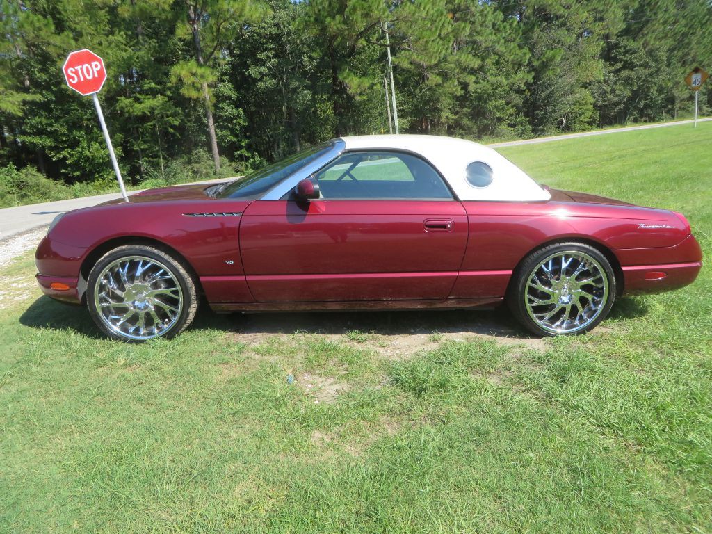 2004 Ford Thunderbird Image 1