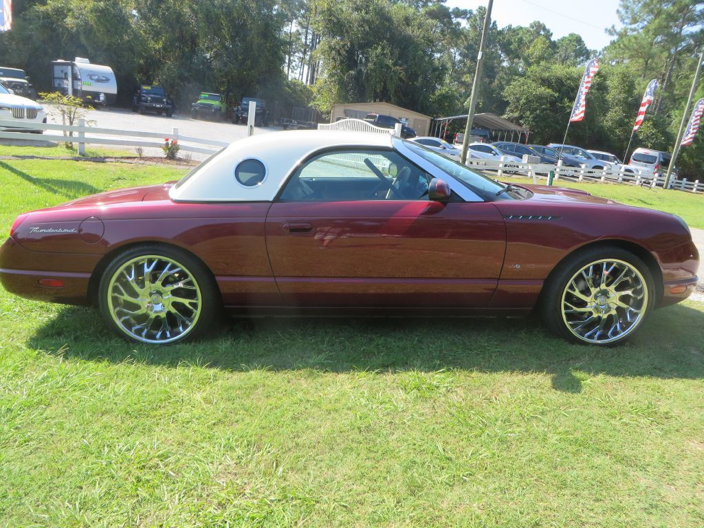 2004 Ford Thunderbird Image 5
