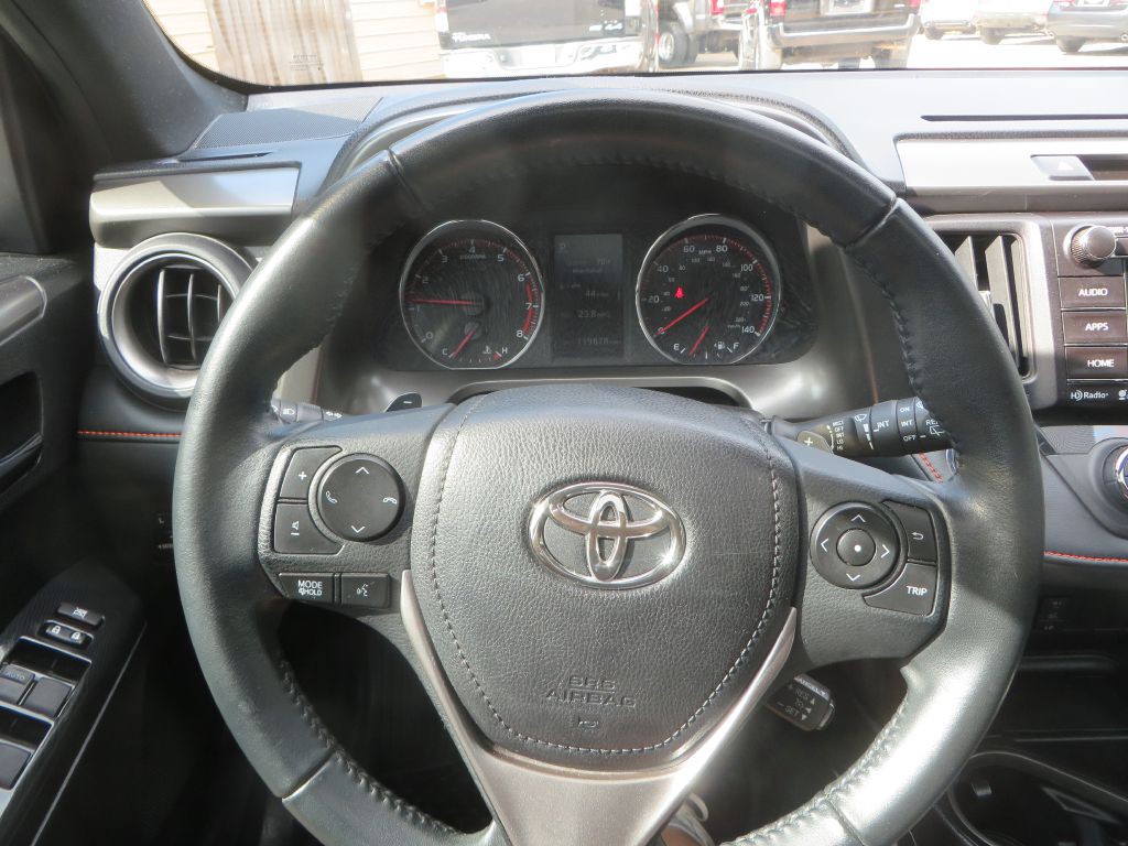 2016 Toyota Rav4 Image 12