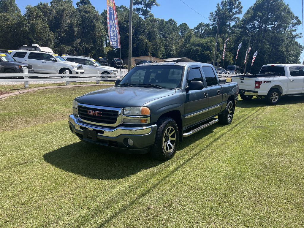 2006 GMC Sierra Image 2