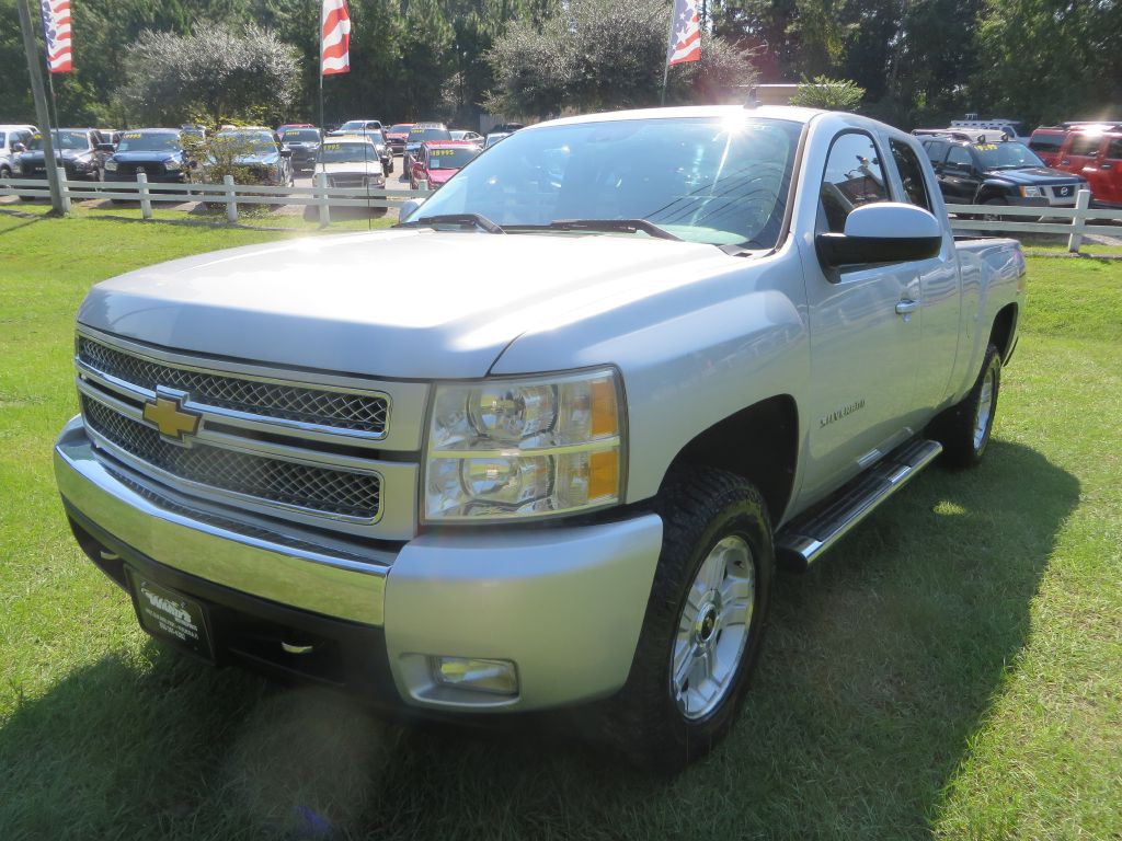 2013 Chevrolet Silverado 1500 Image 2
