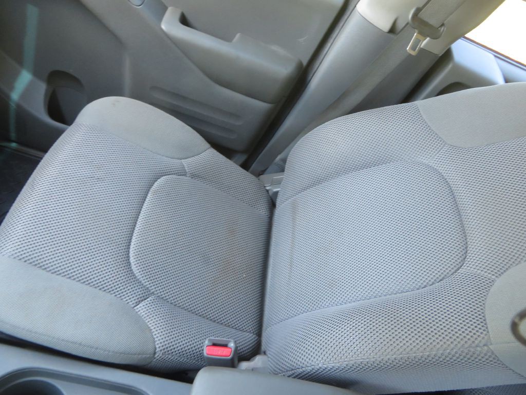2017 Nissan Frontier Image 21