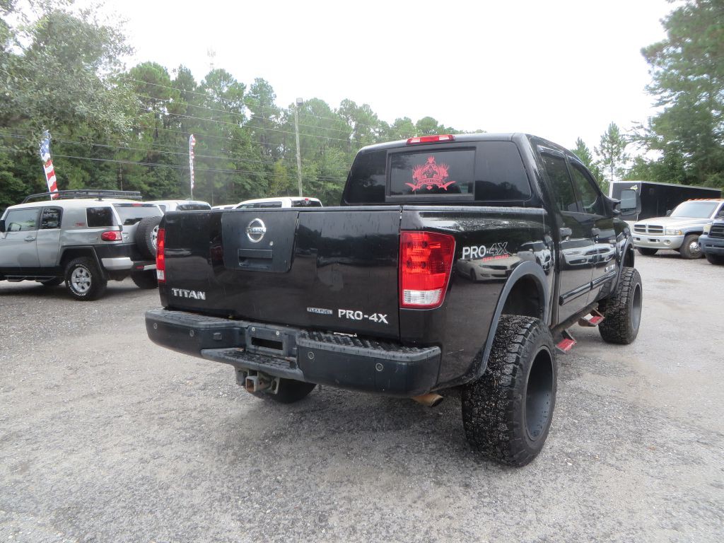 2012 Nissan Titan Image 6