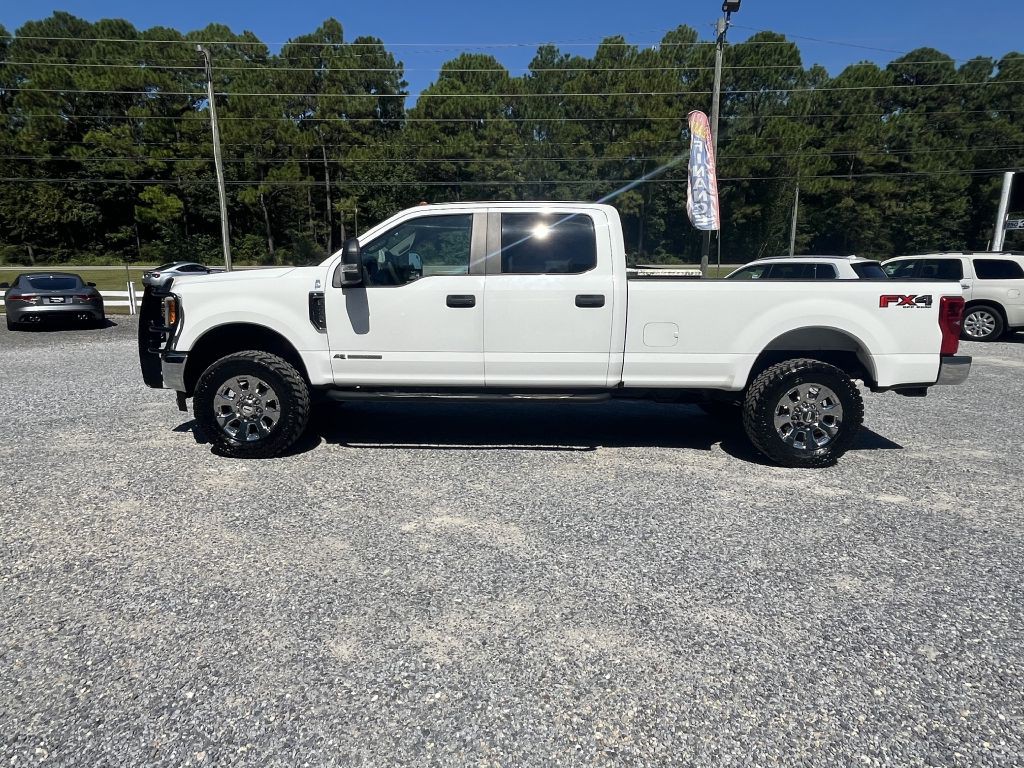 2017 Ford F-250 Image 1