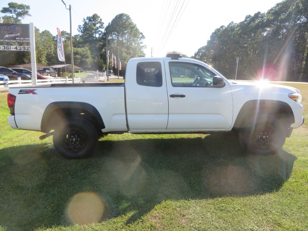 2020 Toyota Tacoma Image 5
