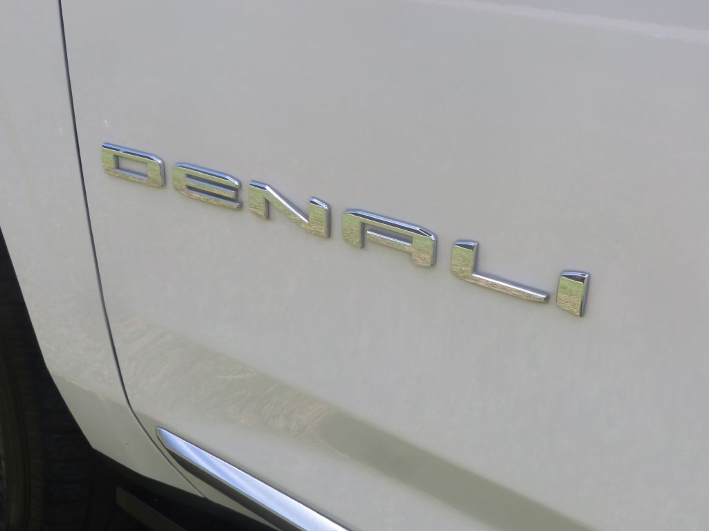 2021 GMC Yukon Image 9
