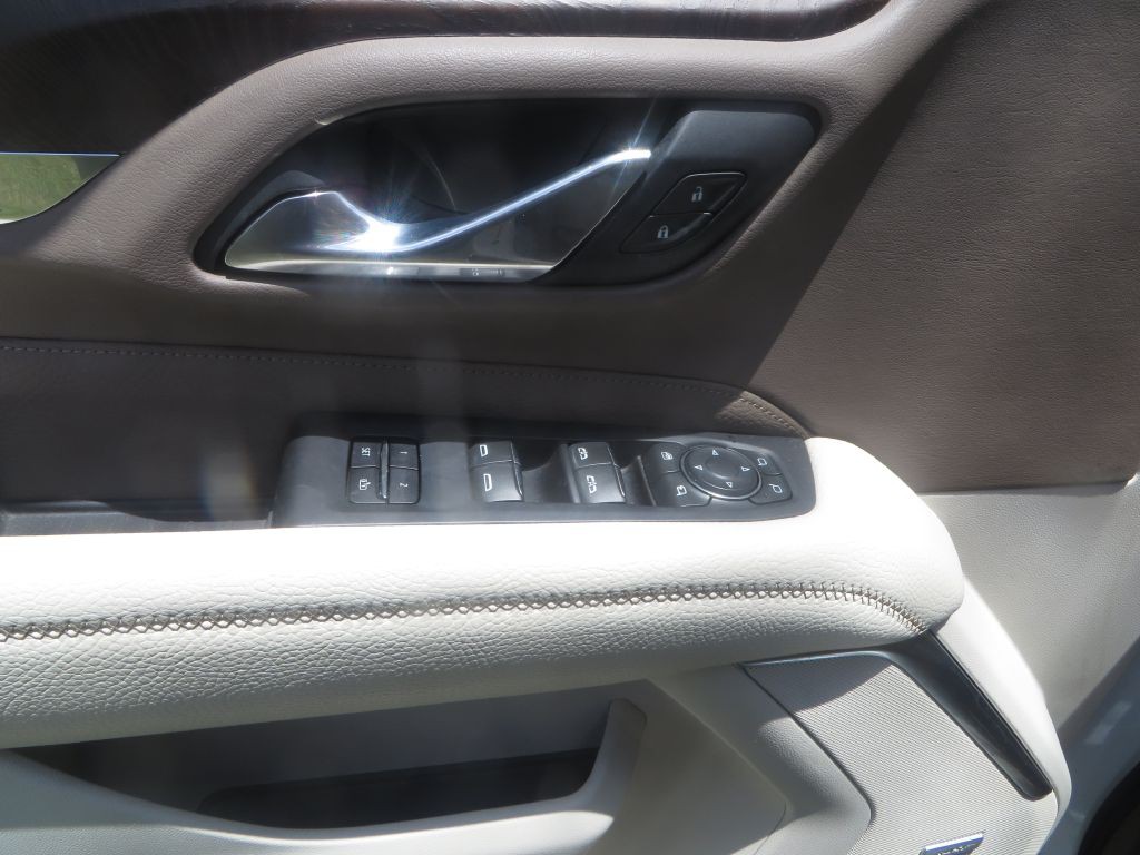 2021 GMC Yukon Image 13