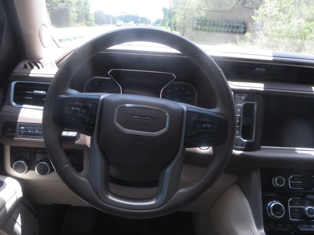 2021 GMC Yukon Image 16